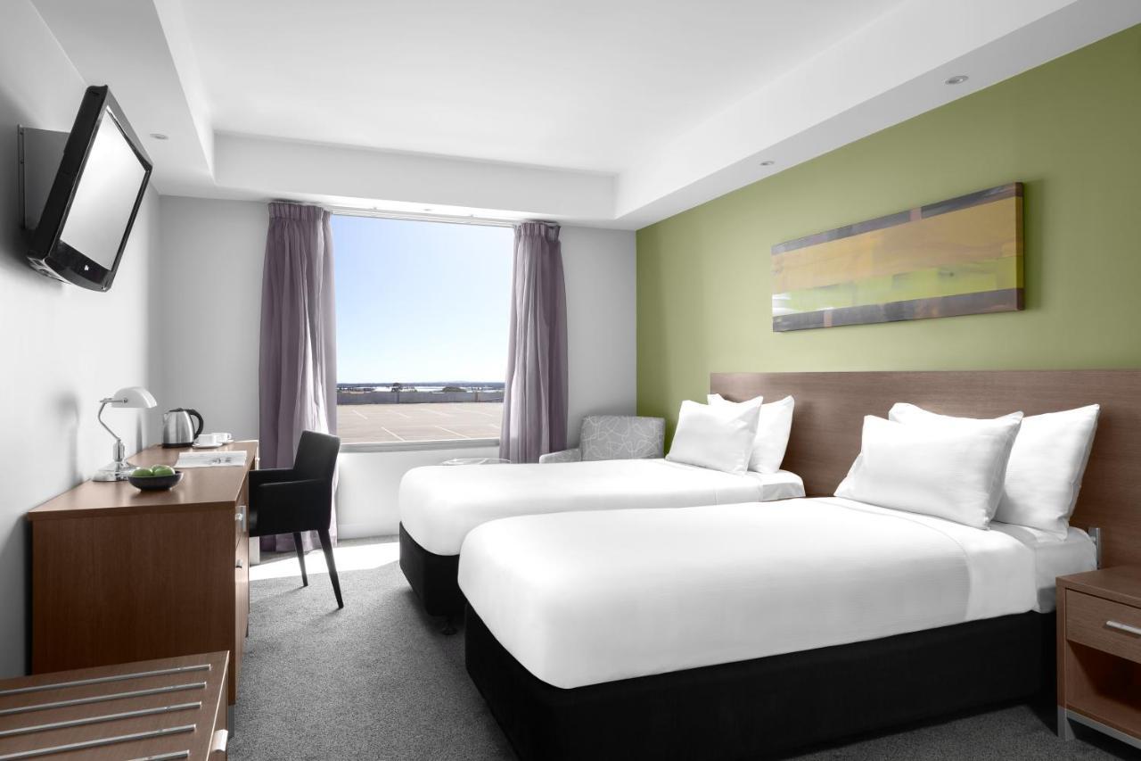 Mantra Melbourne Airport Hotel Екстериор снимка