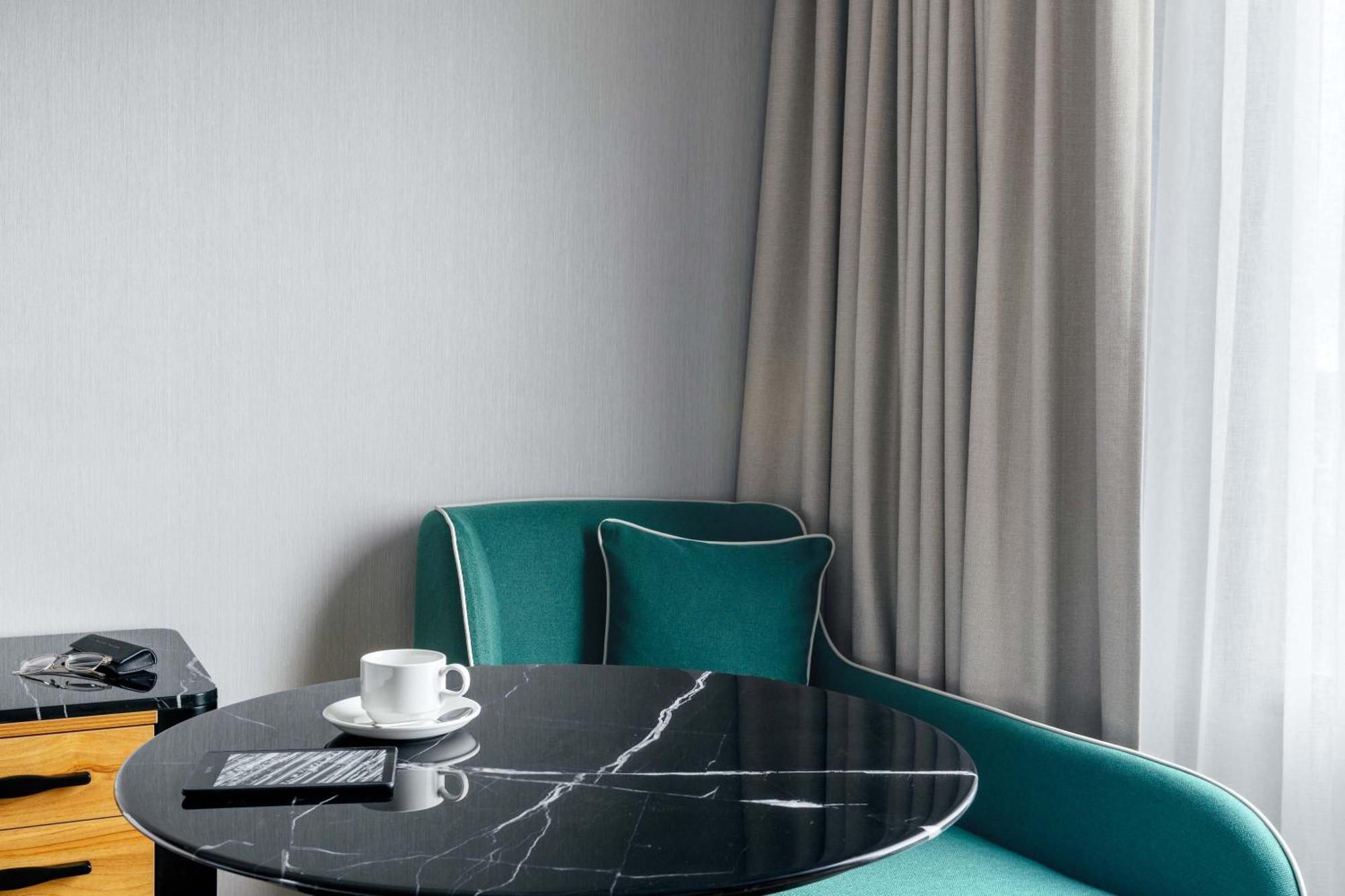 Mantra Melbourne Airport Hotel Екстериор снимка