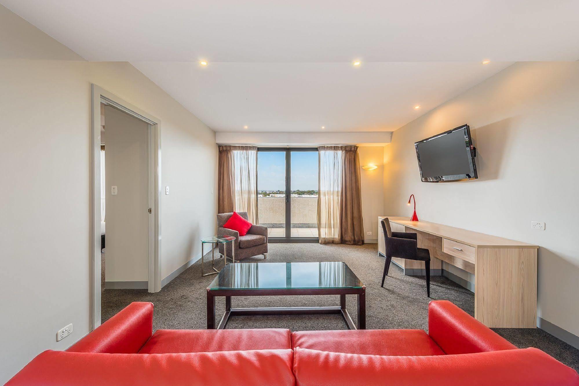 Mantra Melbourne Airport Hotel Екстериор снимка